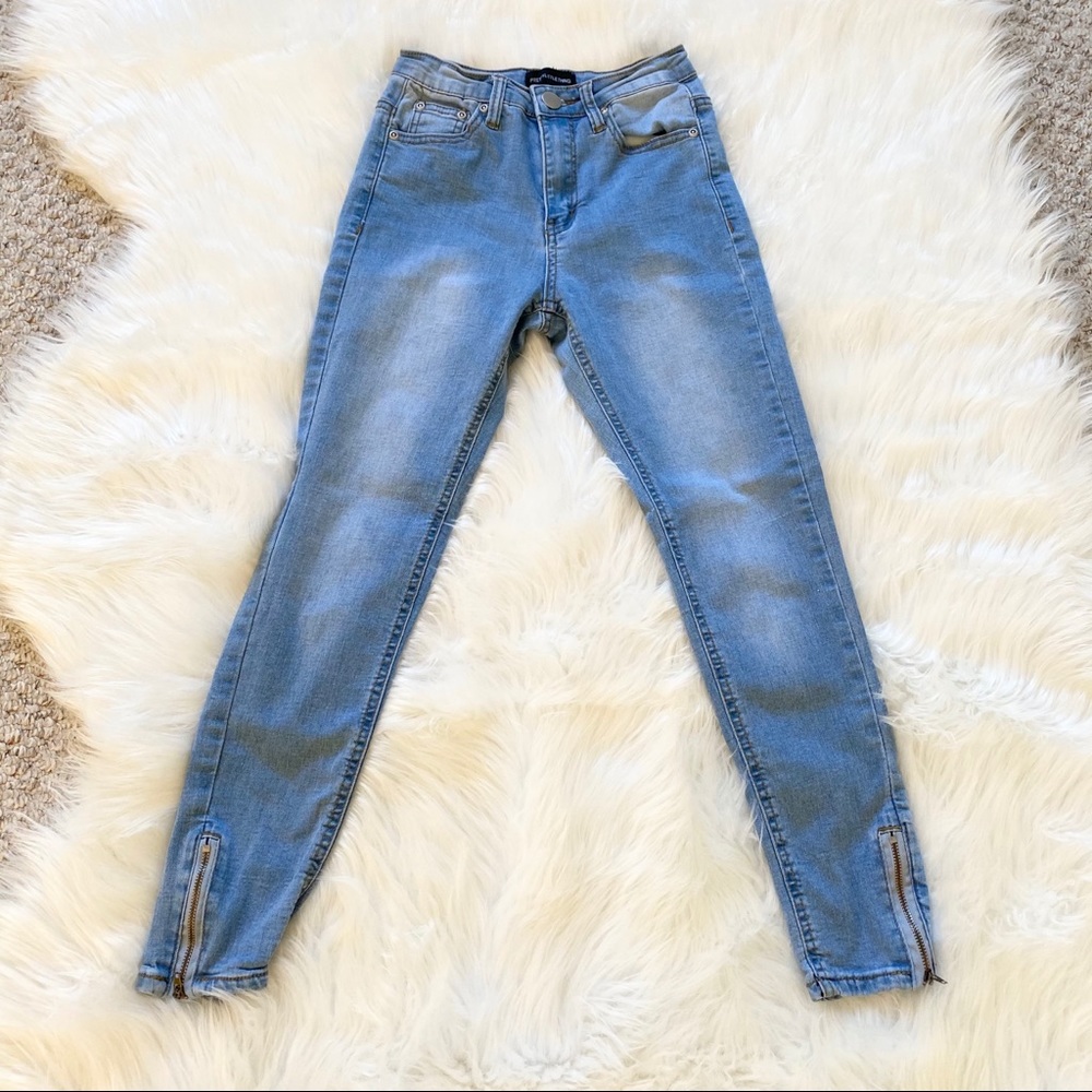 PLT PETITE CROPPED ANKLE SKINNY JEANS